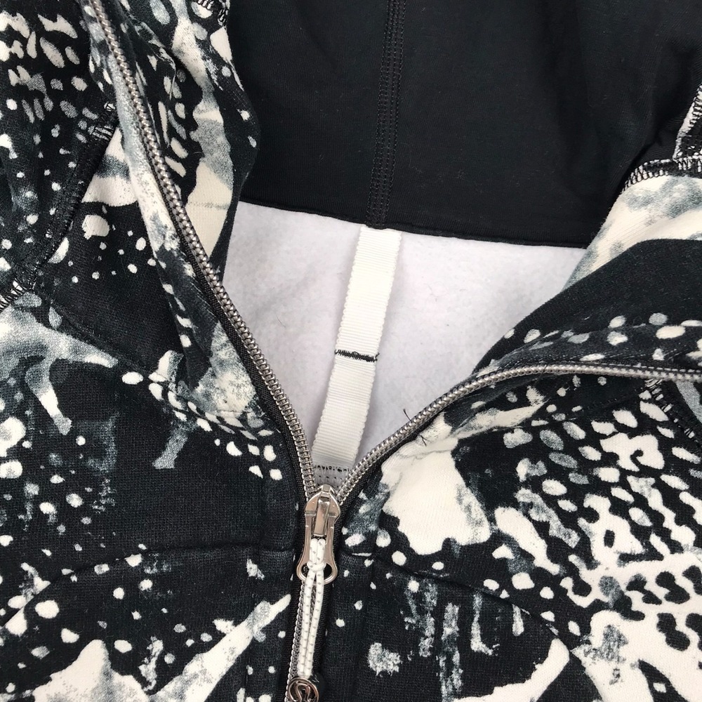 Lululemon Scuba Hoodie III Womens 4 Static Mist B/W Full Zip Sweater Jacket - Picture 3 of 10